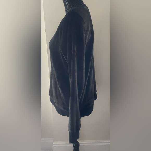 Gaiam Cozy Black Plush Pullover Top Size Large - Picture 3 of 13